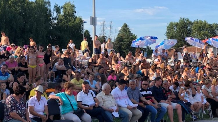 Međunarodni festival folklora “Dvorovi 2019”