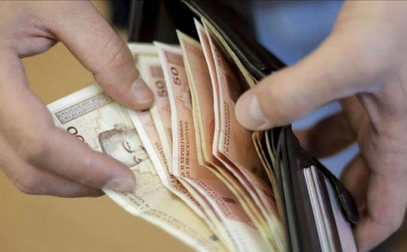 Svaki stanovnik Srpske u prosjeku zadužen 2.500 KM