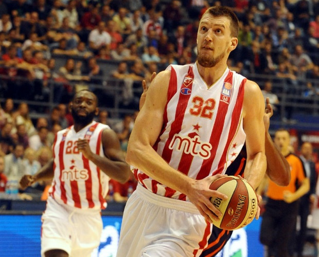 Kuzmić se vraća među crveno-bijele: Zvezda nastavlja da niže potpise