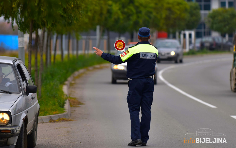 Bijeljina: Vozio pijan pa ometao policajce u vršenju dužnosti