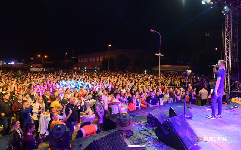 Lapsus band napravio spektakl na BH Beer festu /FOTO/