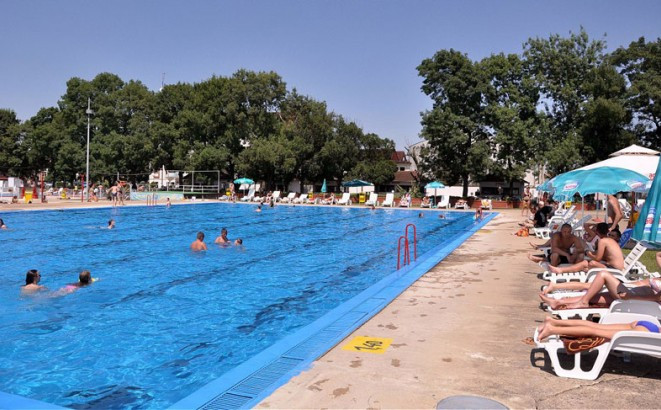 Bazene Banje Dvorovi dnevno posjeti oko 3000 kupača