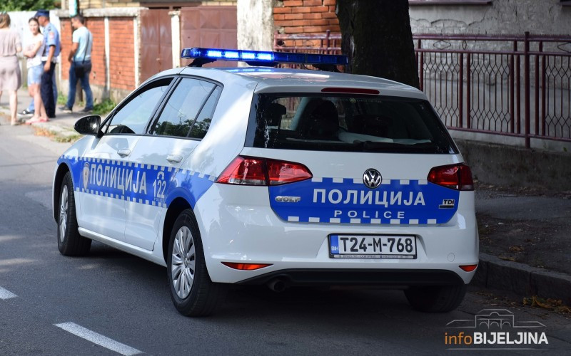 Teška nesreća kod Banjaluke: Zapalio se automobil, vozač poginuo