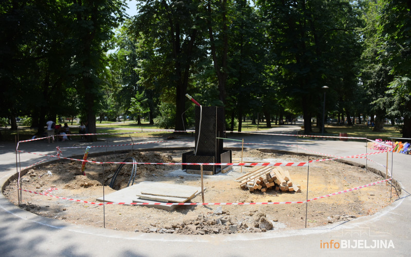 Uskoro javna česma u Gradskom parku, pogledajte kako će izgledati /FOTO/