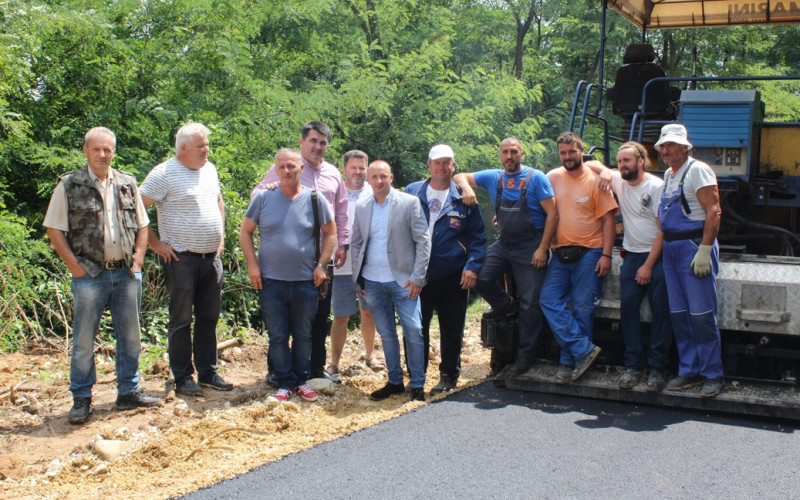 Novi asfalt za kvalitetniji život majevičkih sela