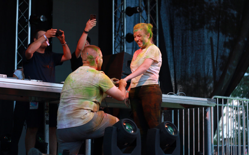 Brčko: Zaprosio djevojku na BH Color festivalu