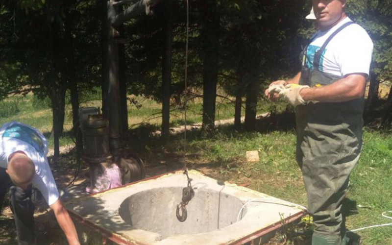 Amajlije: Bivši bokser kralj podzemnih voda - iskopao hiljade bunara, a u poslu koristi jednostavnu tehniku