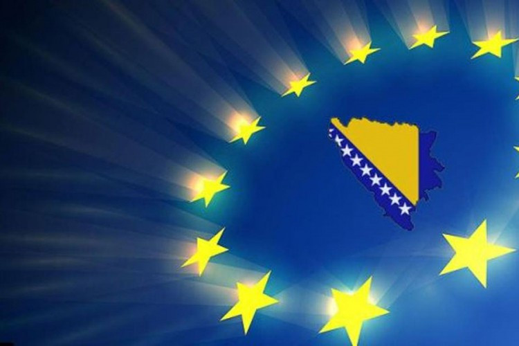 Tri zemlje EU spuštaju rampu na proširenje