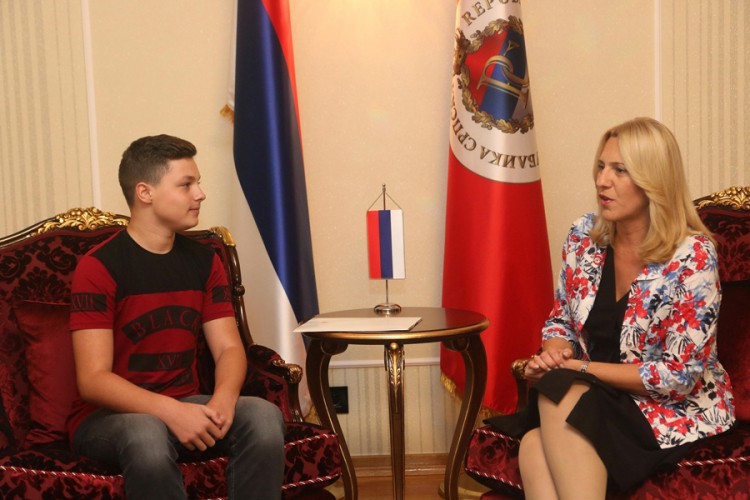 Kabinet predsjednice i Vlada finansiraju projekat za NASA-u dječaka iz Broda