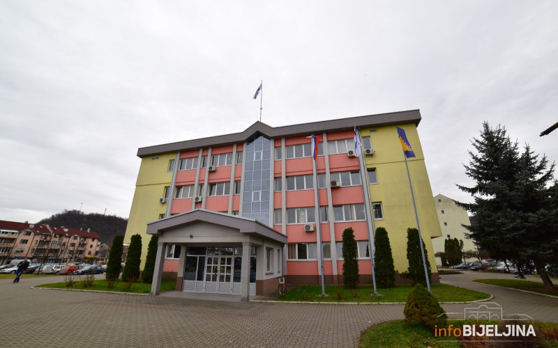 Ugljevik se zadužuje 2,5 miliona KM