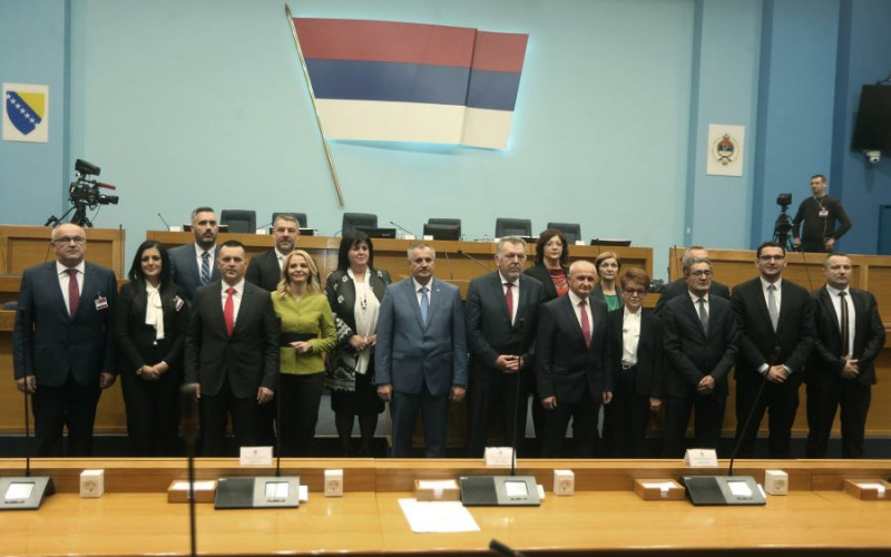 Poslanici PODRŽALI najavljene smjene: Kome ističe rok trajanja u Vladi Srpske?