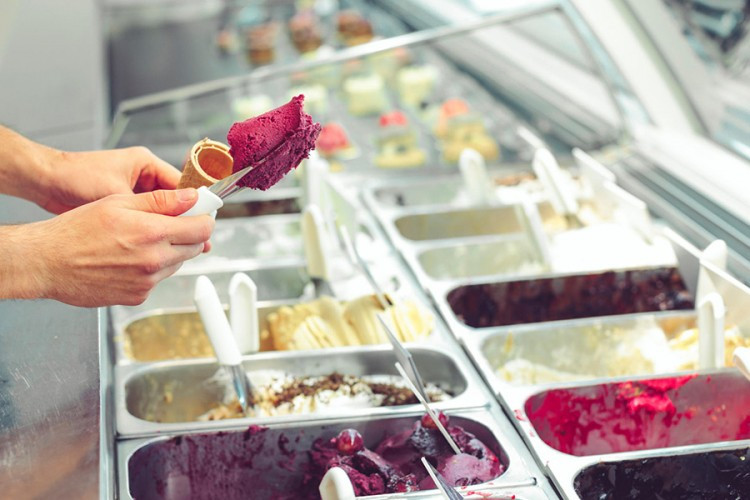 Građani BiH se osvježili s više od tri miliona kg sladoleda