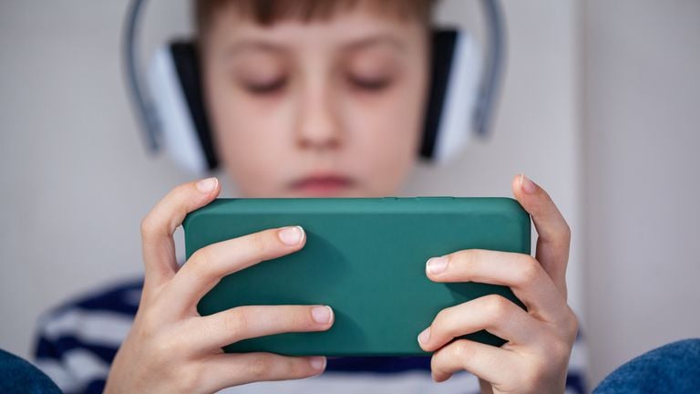 Hipnotisane generacije za igru znaju samo na telefonu