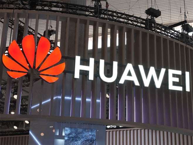 Novi Huavejev telefon bez Guglovih aplikacija