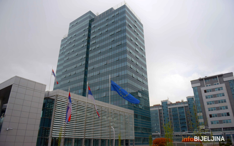 Srpska kreće u reformu obrazovnog sistema