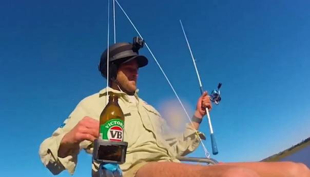 Australijanac pecao viseći sa drona