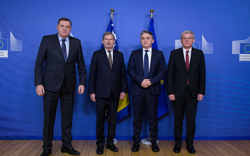 KOMŠIĆ I DŽAFEROVIĆ NALJUTILI HANA Neće u Brisel, jer se nadaju pomoći Amerikanaca