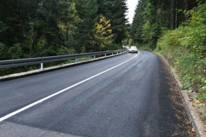 Kolovozi mjestimično vlažni