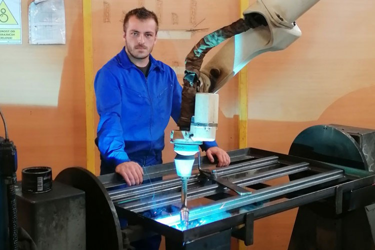 Preduzeća iz Srpske robotima popunjavaju radna mjesta