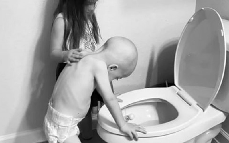 Rasplakali cijeli svijet: Sestra mazi brata kome je pozlilo od hemoterapije