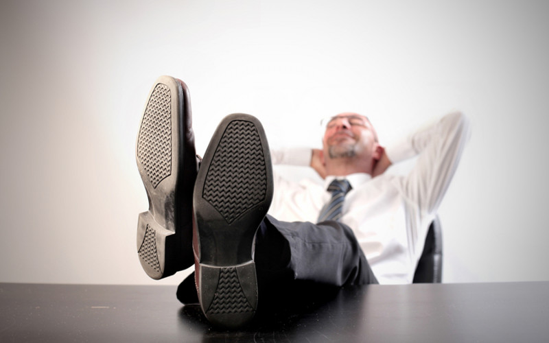 Direktori javnih preduzeća prolaze, milioni nestaju, ali oni ostaju