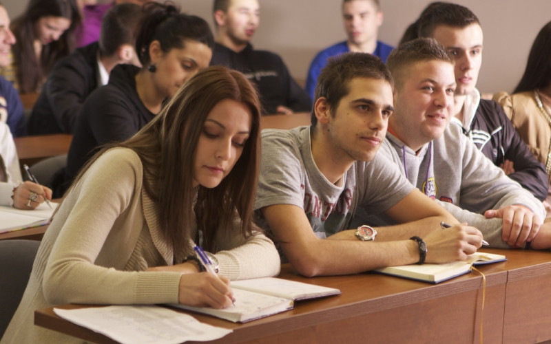 Polože prijemni pa odu u inostranstvo