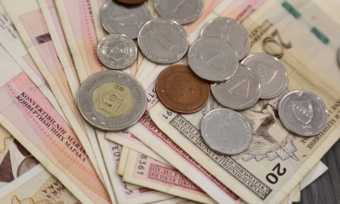 Zdravstvenim radnicima veće plate od 50 do 200 KM