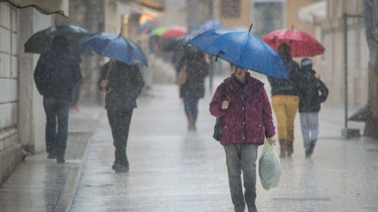 Danas sunčano, krajem dana kiša i pljuskovi