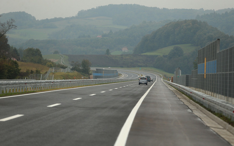 AUTO-PUT UGROŽAVA POVRATNIČKE KUĆE Potpredsjednik Srpske traži izmjenu trase od Doboja do Bijeljine