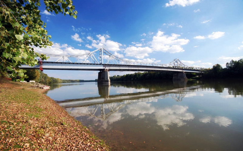 Višković bi više volio da prvi bude završen most na Rači