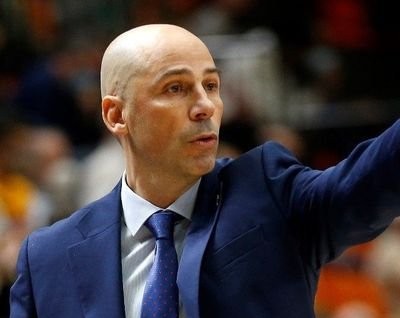 Barselona smenila trenera!