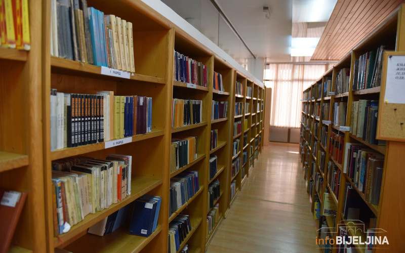 Na dan biblioteke upisano više od 7.600 članova
