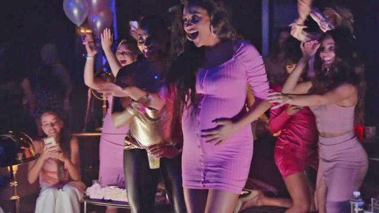 Porodila se u klubu: Beba dobila besplatan ulazak do kraja života