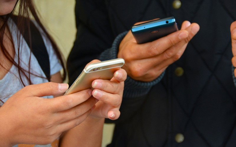 Mobilnih pretplatnika u BiH prvi put više nego stanovnika