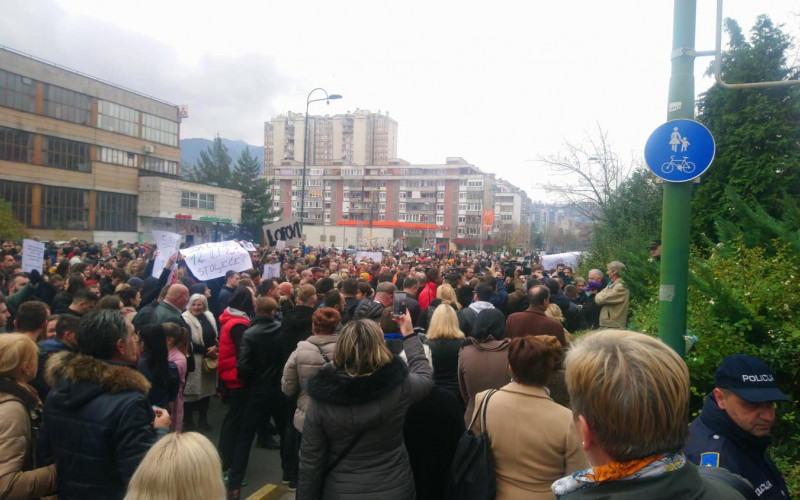 Građani na protestu: Smjene nisu dovoljne, procesuirajte odgovorne