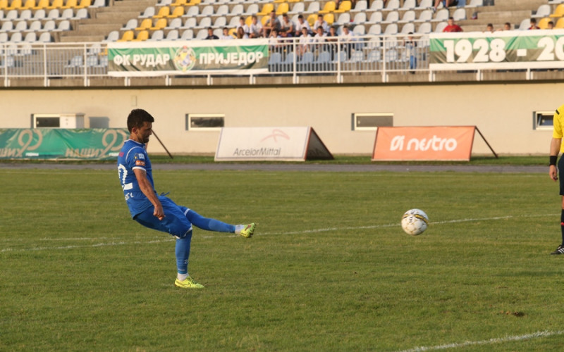 Đurić uljepšao debi Starčevića, remi Zvijezde 09