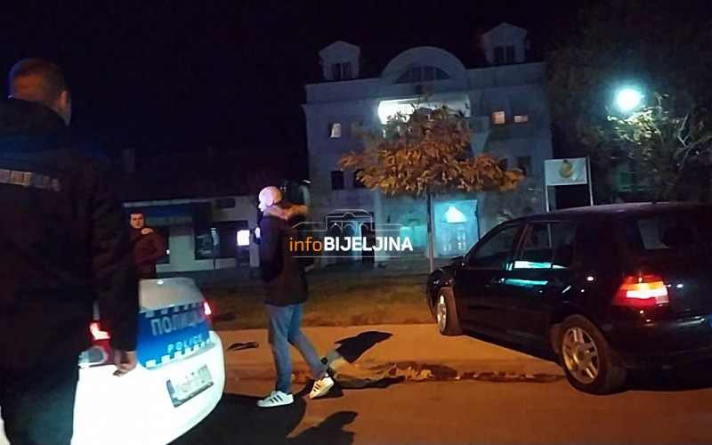 Sudar mercedesa i golfa u Bijeljini /FOTO/