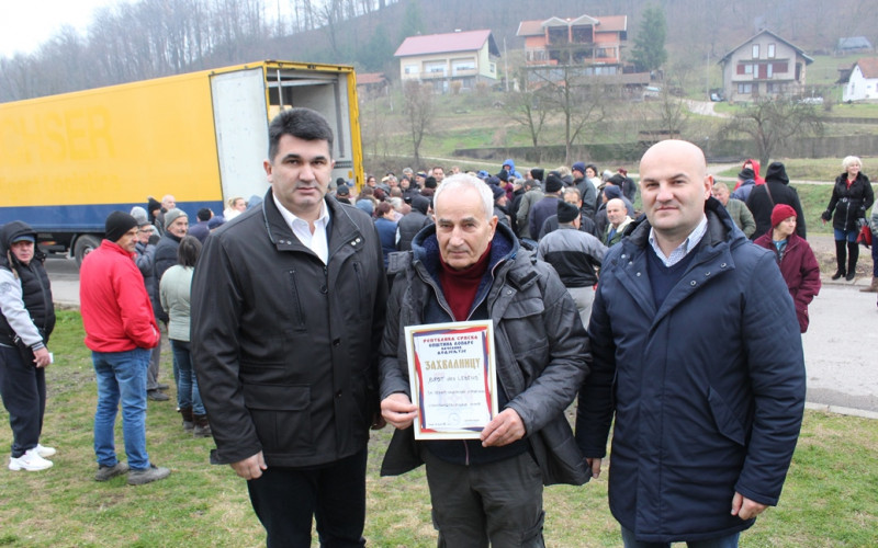 Lopare: Za socijalno-ugrožene stanovnike 450 paketa hrane