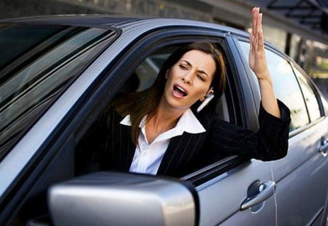 Ko je nervozniji za volanom muškarci ili žene?