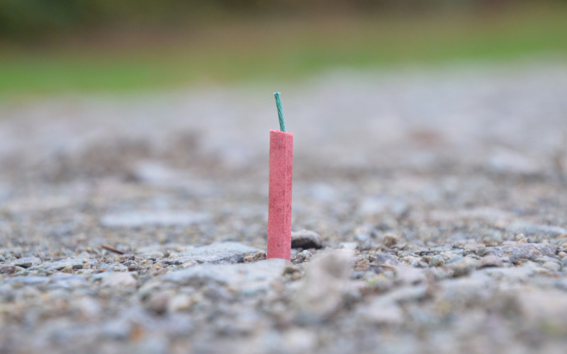 Kazne za upotrebu pirotehničkih sredstava na javnim mjestima od 300 do 900 KM