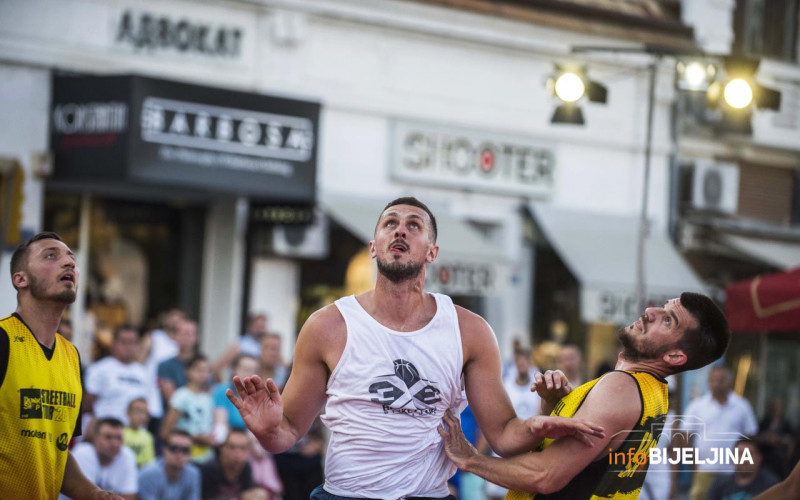 MILAN KAJMAKOVIĆ Iz plejade bijeljinskih košarkaških talenata