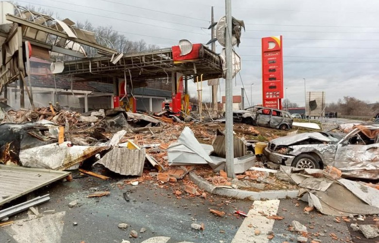 LOŠE VIJESTI IZ BOLNICE Muškarac koji je povrijeđen u eksploziji na pumpi u izuzetno teškom stanju