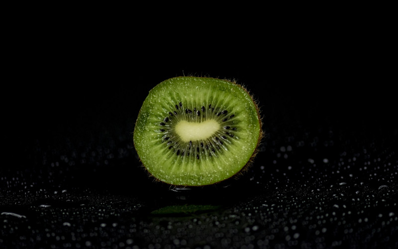 Kivi usporava starenje: Podmlađuje organizam i čuva zdravlje