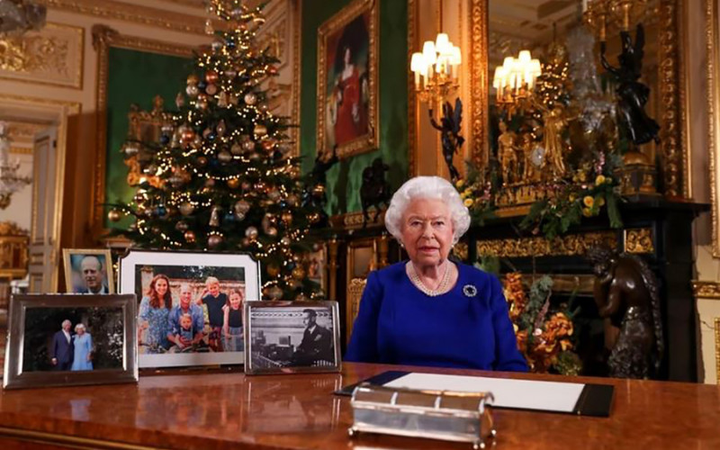 SPREMNI DA NAPUSTE BRITANIJU Kraljica odlučuje o budućnosti Megan i Harija u roku od 72 časa