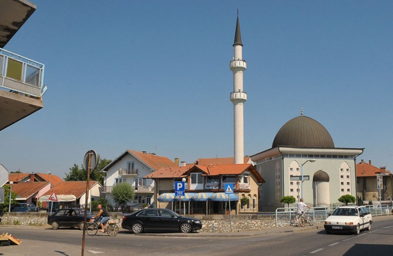 Kazniti lica koja su u Јanji istakla zastavu tzv. Armije RBiH