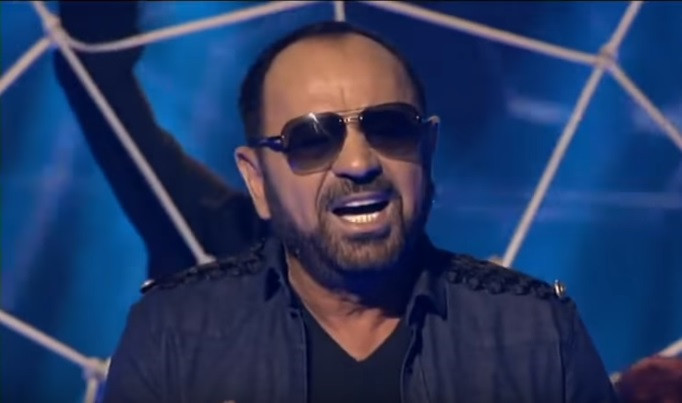 ,,Pocijepao mi košulju zbog pjesme