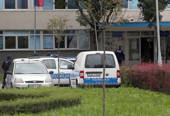 Žena u besvjesnom stanju pronađena na stanici u Banjaluci, sumnja se da je mrtva