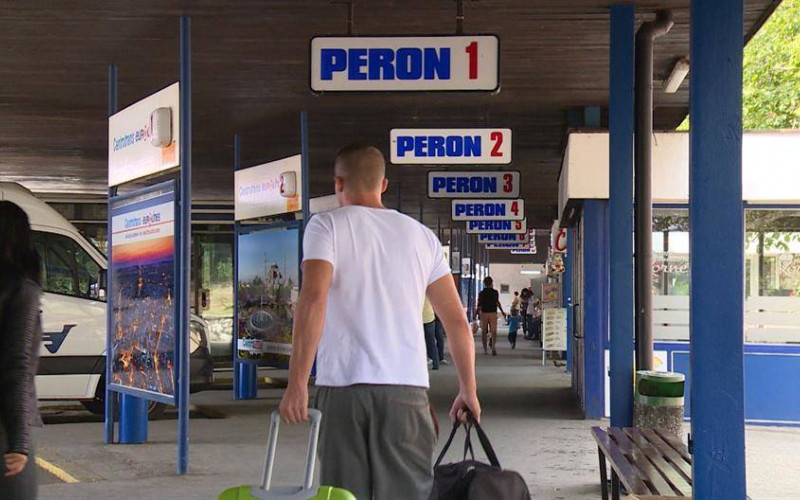 Sidro diglo 60.000 ljudi: Nezapamćen odlazak građana iz BiH