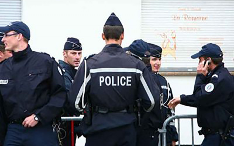 Dječak srpskog porijekla pretučen u Parizu jer je odbio da skine krst