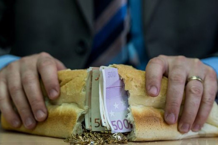 Političari tvrde da su siti 